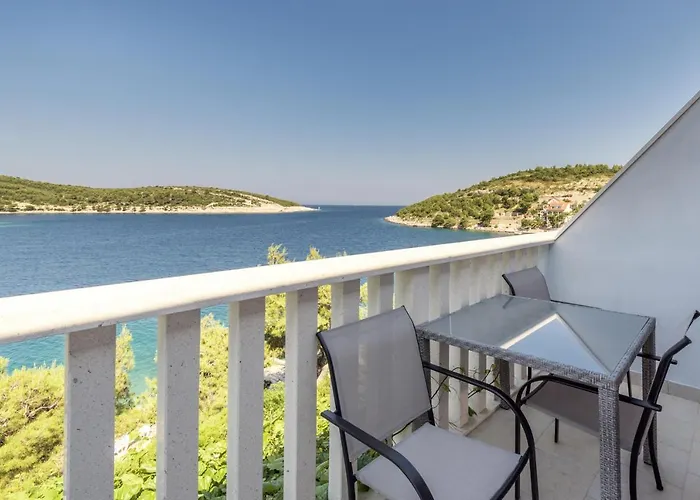By The Sea Cove Pribinja, Hvar - 15083 Apartment Hvar Town